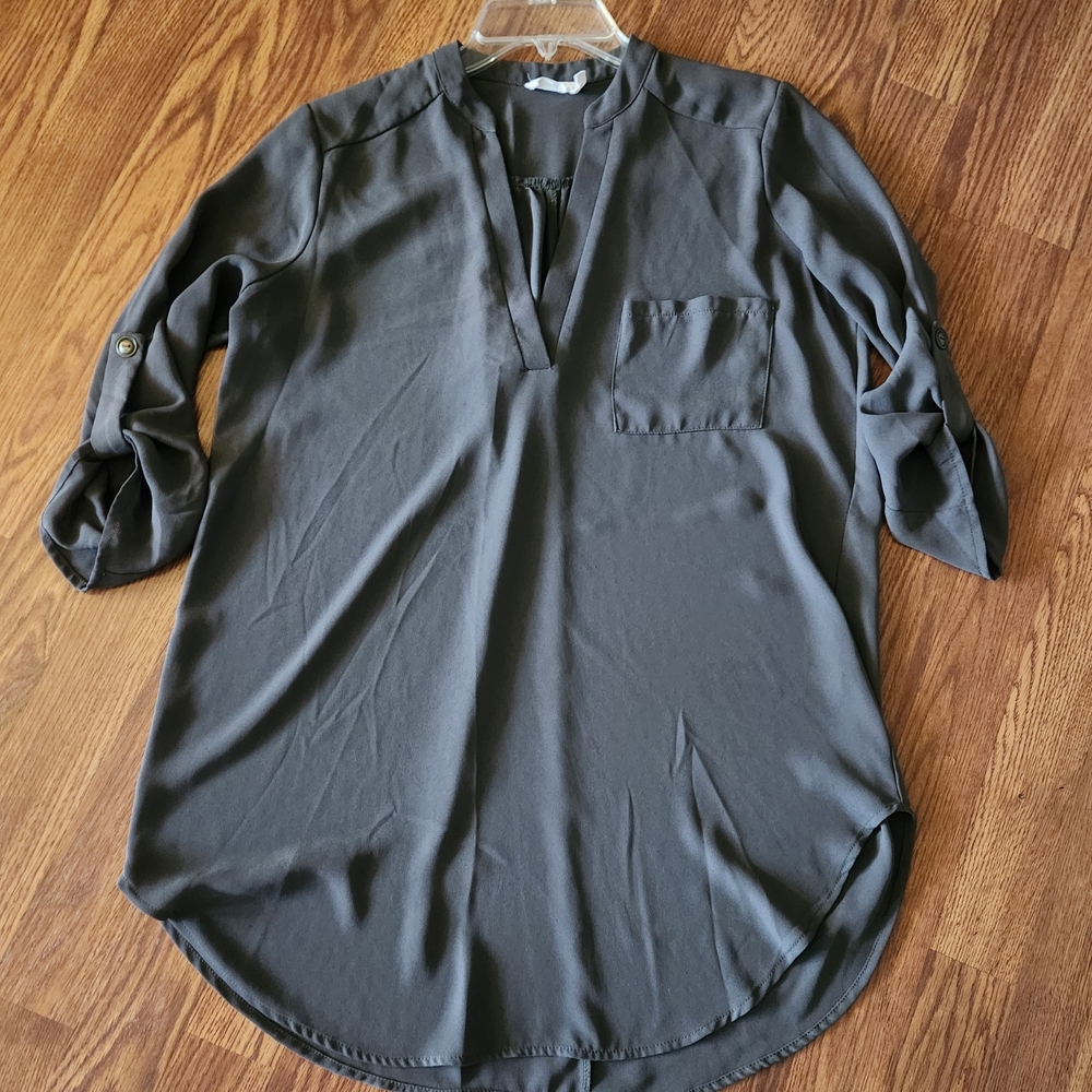 Lush Olive Green Tunic with Cuffed Sleeves and Mandarin Collar